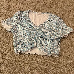 SHEIN Blue and White Patterned Top